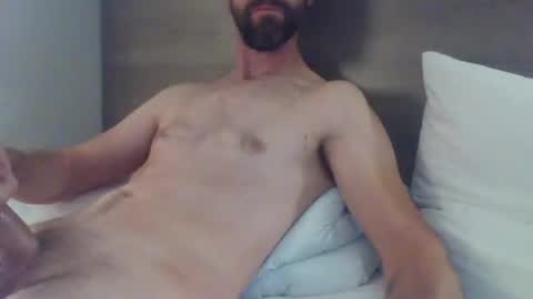 Snapshot of rjfun4u chatting on December 7, 2:25 am rjfun4u online show from December 7, 2:25 am