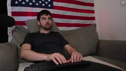 Ryan aka KeylimeRy online show from July 1, 12:03 pm