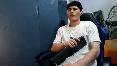 Roan Birkin online show from September 19, 9:18 pm