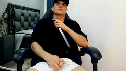 Roan Birkin online show from October 27, 9:26 pm