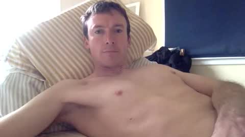 rob00435295 online show from April 17, 10:17 am