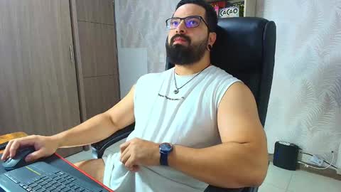 Robby online show from November 30, 1:12 am