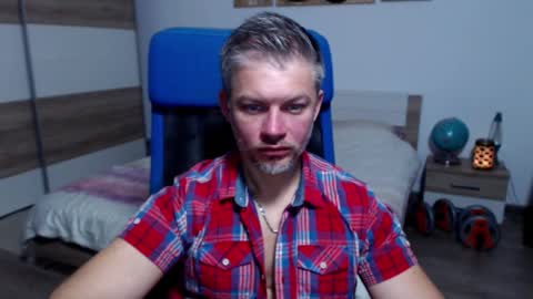 robbyshawz online show from October 3, 7:05 am