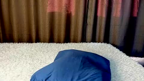 robert10211 online show from February 5, 10:52 am