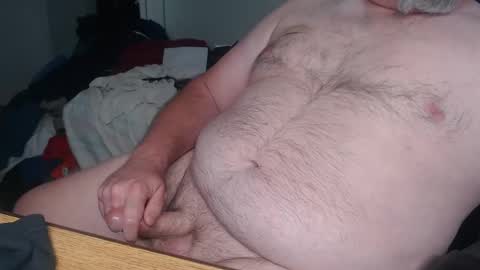 Snapshot of robert9955 chatting on October 18, 9:19 pm Robert9955 online show from October 18, 9:19 pm