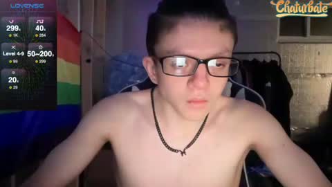 Snapshot of robertcicijr21 chatting on February 27, 2:25 am Robert Cici Jr. online show from February 27, 2:25 am