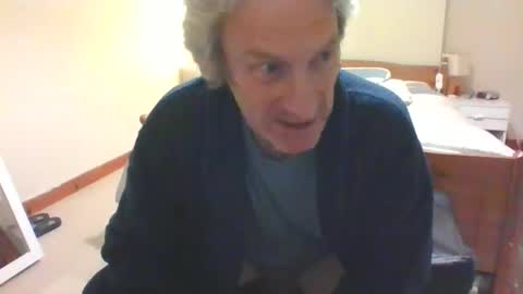 Robert online show from March 6, 5:14 am