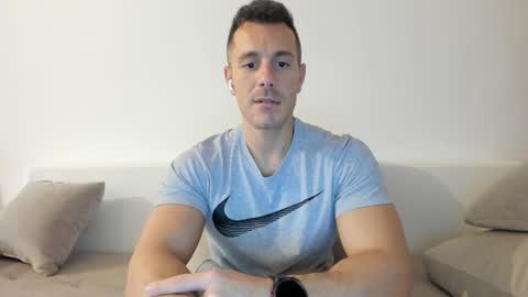 roberto4ever online show from May 21, 12:44 pm