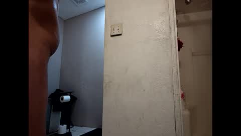 robertsaiz4200 online show from February 3, 5:05 am