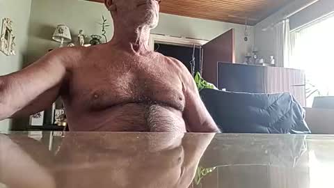 robke1966 online show from March 16, 9:57 am