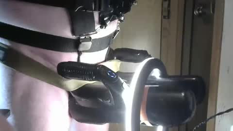 Snapshot of robodickmilker chatting on December 26, 7:38 pm Robodickmilker online show from December 26, 7:38 pm