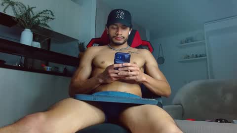 roby_millerr online show from February 25, 10:53 pm