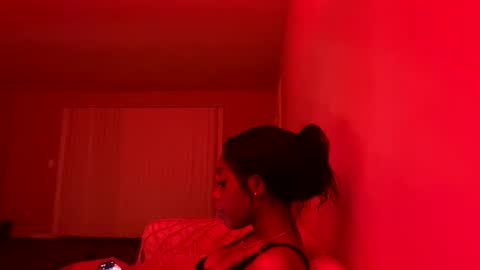 robynthegoddess online show from May 9, 6:08 am