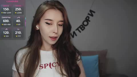 Snapshot of rocketsgirl chatting on September 23, 6:18 am rocketsgirl online show from September 23, 6:18 am