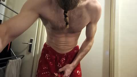 Snapshot of roddeep69 chatting on February 1, 1:41 pm roddeep69 online show from February 1, 1:41 pm