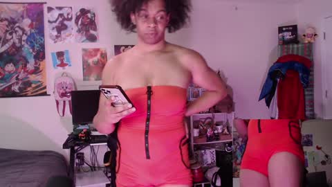 Roellii  Pinky online show from January 27, 3:39 pm