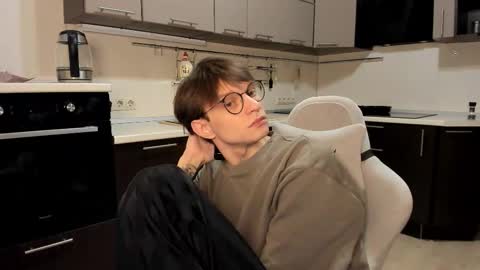 Snapshot of romeo_mercy chatting on October 16, 12:16 pm Romeo online show from October 16, 12:16 pm