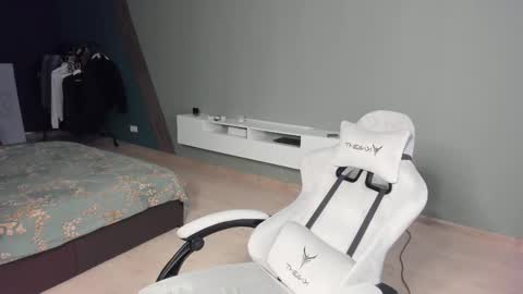 Snapshot of romeo_mercy chatting on March 11, 5:35 am Romeo online show from March 11, 5:35 am