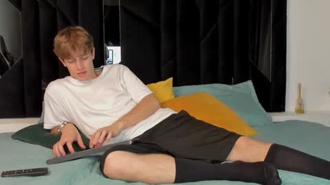 Romeo Ricci online show from January 18, 4:04 am