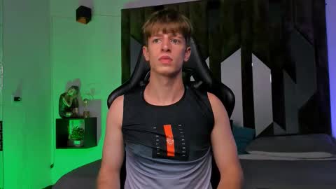 Romeo Ricci online show from March 14, 2:48 am