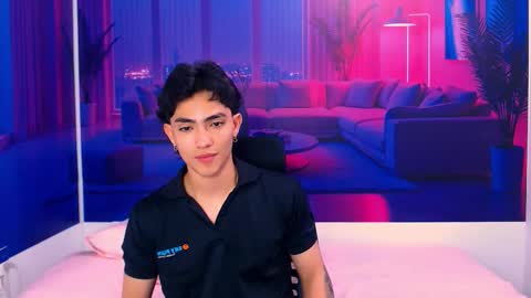 Snapshot of romeomillerr chatting on October 14, 9:51 pm Romeo online show from October 14, 9:51 pm