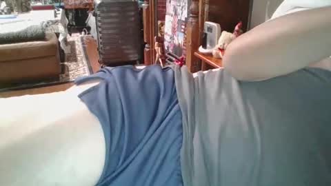 Snapshot of romeomustcum2016 chatting on December 5, 12:06 pm Trinked online show from December 5, 12:06 pm