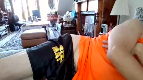 Snapshot of romeomustcum2016 chatting on February 2, 3:32 am Trinked online show from February 2, 3:32 am