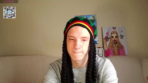 Snapshot of ron_vilss chatting on October 1, 10:36 am Ron online show from October 1, 10:36 am