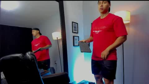 RonnieCanford online show from April 5, 7:44 pm