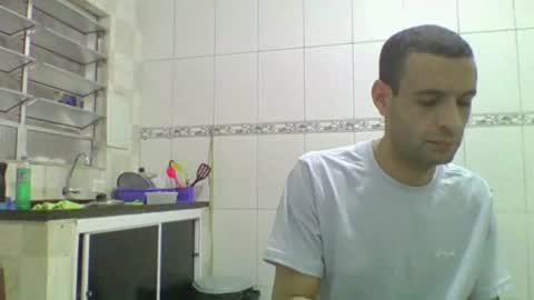 Snapshot of ronnispoto chatting on December 18, 8:25 pm ronny online show from December 18, 8:25 pm