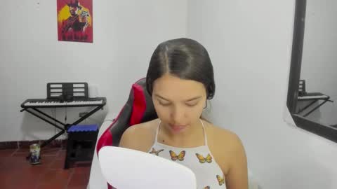  MIA AND PAUL online show from November 1, 7:24 pm