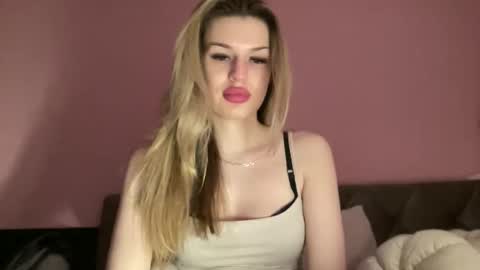 Rosalina online show from October 19, 8:57 pm