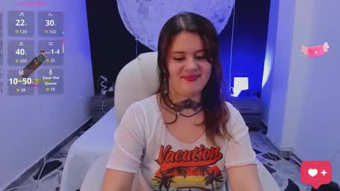 Snapshot of rosalinegrey chatting on October 8, 5:02 am Rosaline Grey online show from October 8, 5:02 am