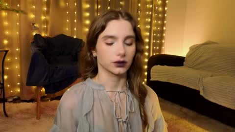 Kylie online show from April 6, 5:25 pm