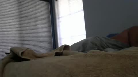 roscoes8 online show from December 17, 6:14 pm