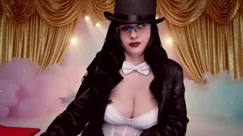 Rosebloom online show from November 3, 4:57 am