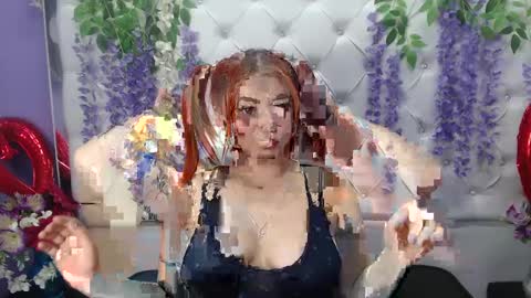 Snapshot of roselyn_arnold chatting on February 25, 2:04 pm Julieta online show from February 25, 2:04 pm