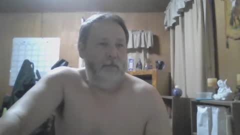 Snapshot of rosepanda chatting on February 14, 12:36 pm Lost4gain online show from February 14, 12:36 pm