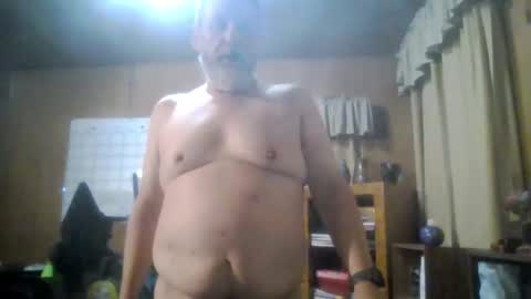 Snapshot of rosepanda chatting on October 5, 1:25 am Lost4gain online show from October 5, 1:25 am