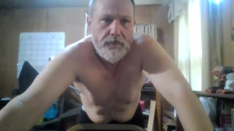 Snapshot of rosepanda chatting on September 28, 1:53 pm Lost4gain online show from September 28, 1:53 pm
