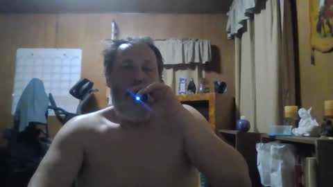 Snapshot of rosepanda chatting on February 26, 9:44 am Lost4gain online show from February 26, 9:44 am