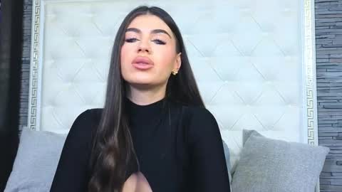 Gabriela online show from March 4, 8:11 am