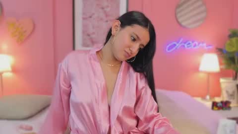 rosevelvet_dh online show from July 28, 4:39 pm