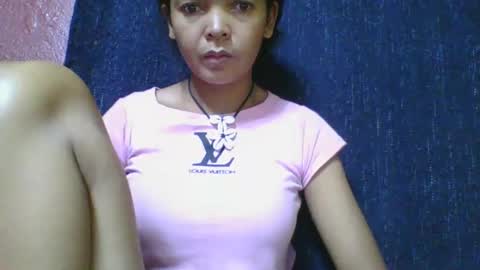 Snapshot of rosia685234 chatting on March 3, 3:19 am rosia685234 online show from March 3, 3:19 am