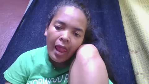 Snapshot of rosia685234 chatting on September 12, 7:38 pm rosia685234 online show from September 12, 7:38 pm