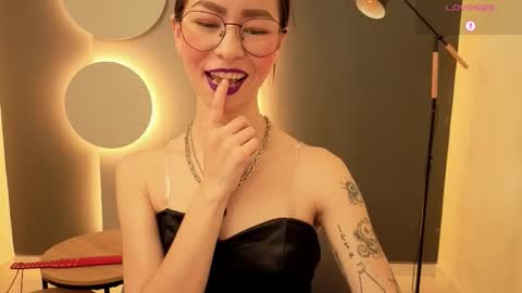 Miss Rosse online show from November 9, 1:25 pm