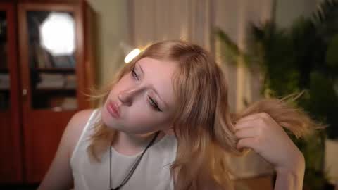 Snapshot of rosy_petal chatting on September 10, 9:49 pm rosy_petal online show from September 10, 9:49 pm