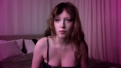 rosy_petal online show from March 7, 2:50 pm