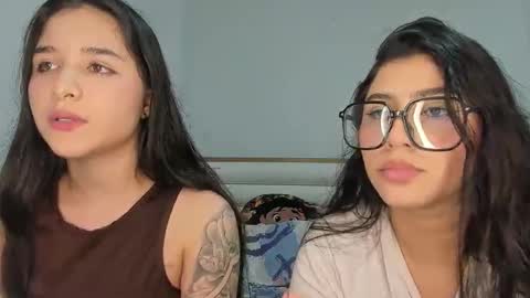 rous_and_sweet09 online show from May 7, 4:19 am