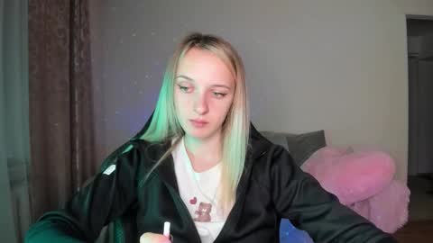 Snapshot of rousereed chatting on October 2, 1:43 pm Rouse online show from October 2, 1:43 pm